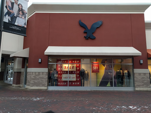 Clothing Store «AEO Factory & Aerie Store», reviews and photos, 3945 Eagan Outlets Pkwy #1040, Eagan, MN 55122, USA
