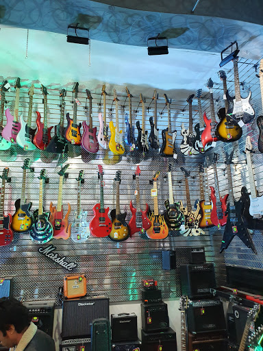 Guitar shops in Puebla