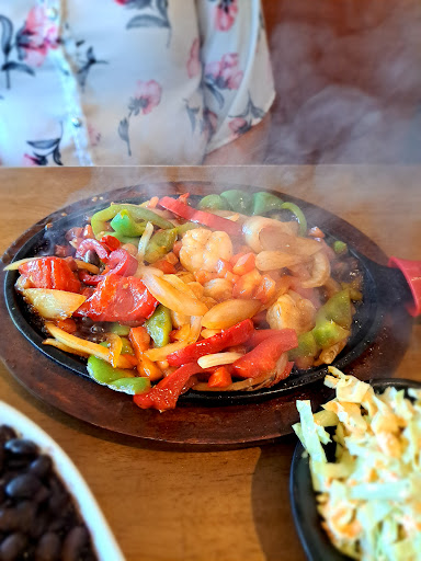 American Restaurant «California Grill», reviews and photos, 6751 Painter Ave, Whittier, CA 90601, USA