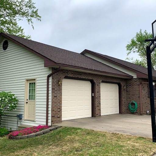 Roofing Contractor «Guarantee Roofing», reviews and photos, 1240 Hulman St, Terre Haute, IN 47802, USA