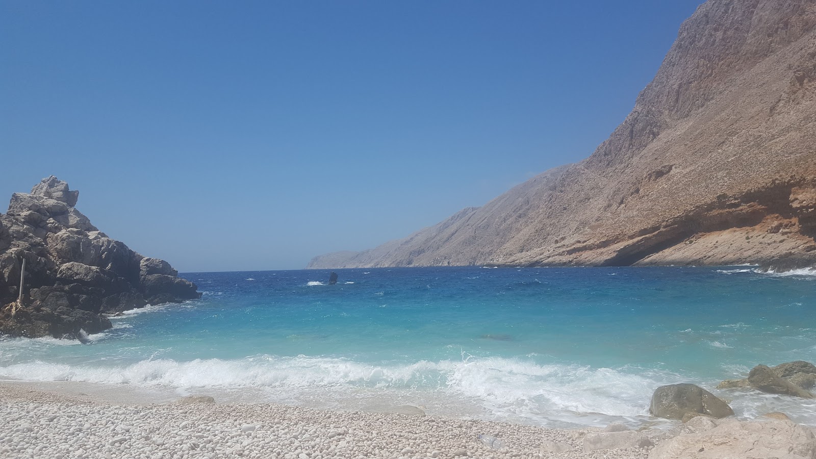 Giali Beach'in fotoğrafı çok temiz temizlik seviyesi ile