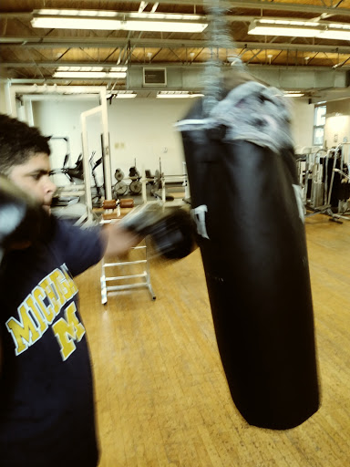 Recreation Center «Gunning Park Recreation Center», reviews and photos, 16700 Puritas Ave, Cleveland, OH 44135, USA