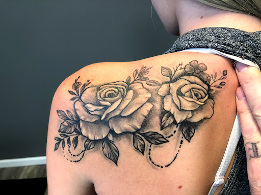 Tattoo Shop «Eclectic Tattoo Co», reviews and photos, 7054 Avon Belden Rd, North Ridgeville, OH 44039, USA