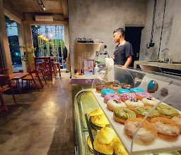 360 Doughnuts photo