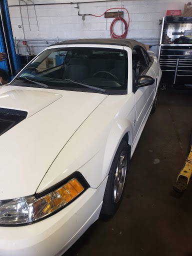 Auto Repair Shop «Middleton Transmission & Auto Repair», reviews and photos, 14 Lonergan Rd, Middleton, MA 01949, USA