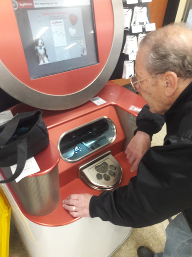 Pet Supply Store «PetSmart», reviews and photos, 9921 Pulaski Hwy, Baltimore, MD 21220, USA