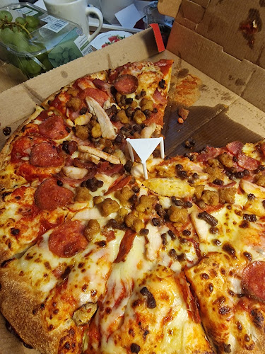 Reviews of Pizza Hut Delivery in Plymouth - Pizza