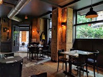 Atmosphère du Restaurant italien La Fabbrica Montmartre à Paris - n°10