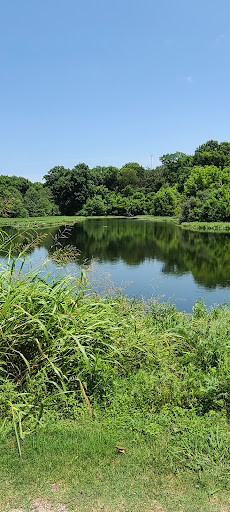 Disc Golf Course «Lester Lorch Park - Beaver Disc Golf Course», reviews and photos, 1823 Texas Plume Rd, Cedar Hill, TX 75104, USA