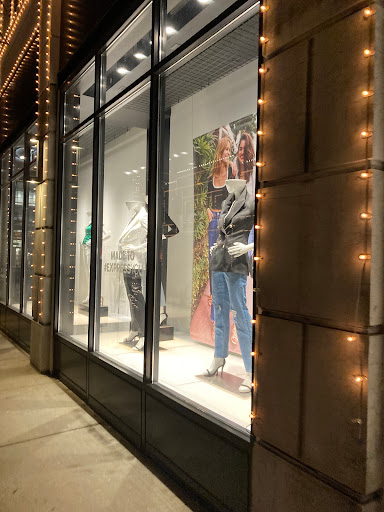 Clothing Store «Express», reviews and photos, 4090 The Strand E, Columbus, OH 43219, USA