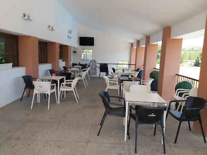 Bar Restaurante Piscina - C. Carretera, 30, 44548 Oliete, Teruel, Spain