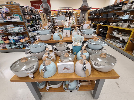 Department Store «T.J. Maxx», reviews and photos, 34 E Ridgewood Ave, Paramus, NJ 07652, USA