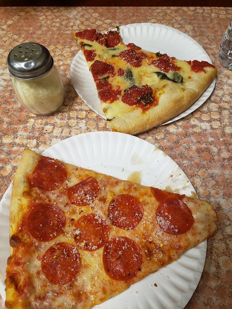 Pudgy's Pizza & Pasta 12566