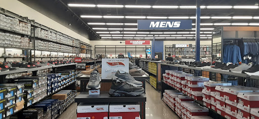 Shoe Store «SKECHERS Factory Outlet», reviews and photos, 5347 W Loop 1604 N #107, San Antonio, TX 78253, USA
