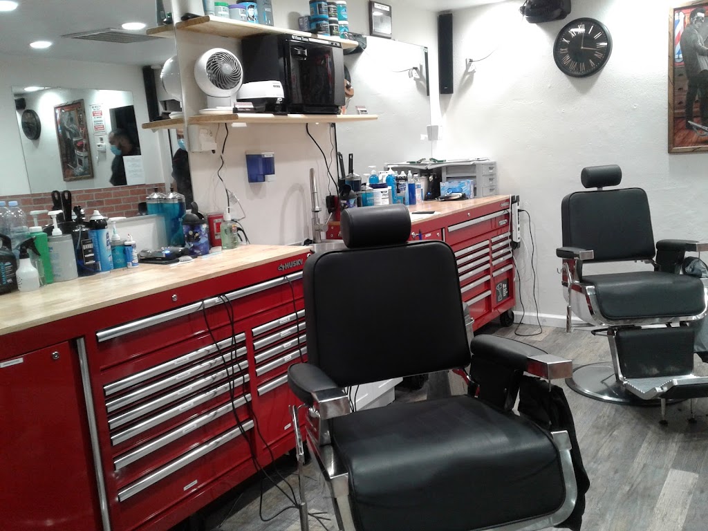 Chalia's Barber Shop 93215