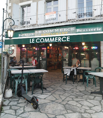 Café Du Commerce à Montmorillon