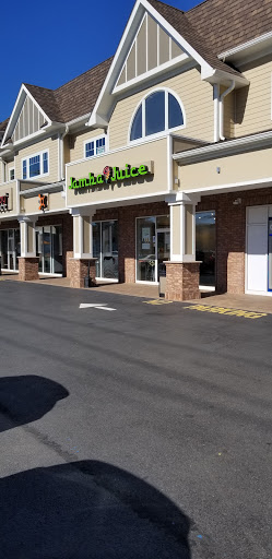 Shopping Mall «Woodrow Shopping Plaza», reviews and photos, 655 Rossville Ave, Staten Island, NY 10309, USA