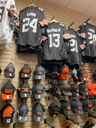 Sportswear Store «Rally House Parma», reviews and photos, 7891 W Ridgewood Dr, Parma, OH 44129, USA