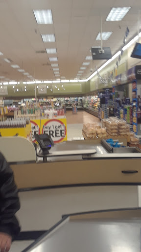 Grocery Store «Winn-Dixie», reviews and photos, 14134 US-19 #710, Hudson, FL 34667, USA