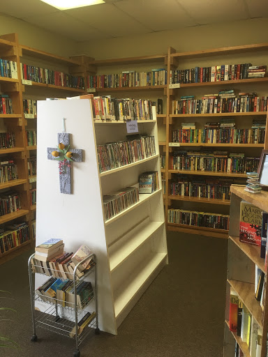 Used Book Store «Orphans Treasure Box Book Store», reviews and photos, 826 Pioneer St, Champaign, IL 61822, USA