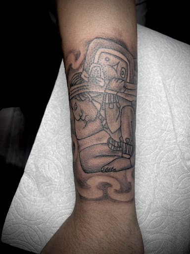 Explore dog paw tattoo ideas, creative tattoo ideas in Van Nuys, available at Esto Studio