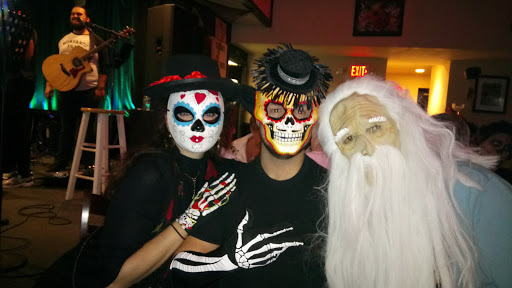 Bar & Grill «10th Street Live Bar & Grill», reviews and photos, 104 N 10th St, Kenilworth, NJ 07033, USA