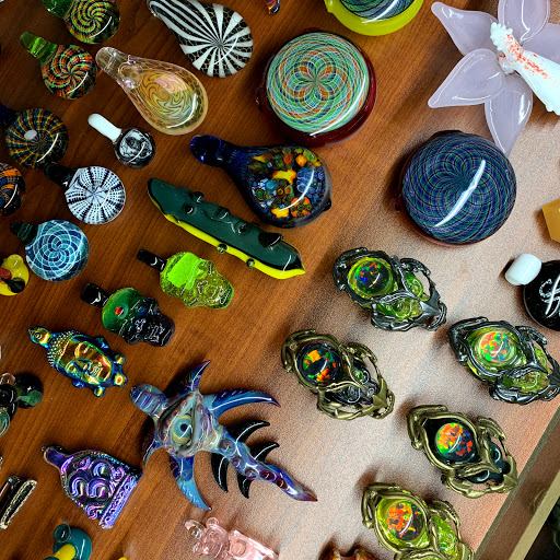 Gift Shop «Headventure Smoke Shop», reviews and photos, 2359 Plainfield Rd #2, Crest Hill, IL 60403, USA