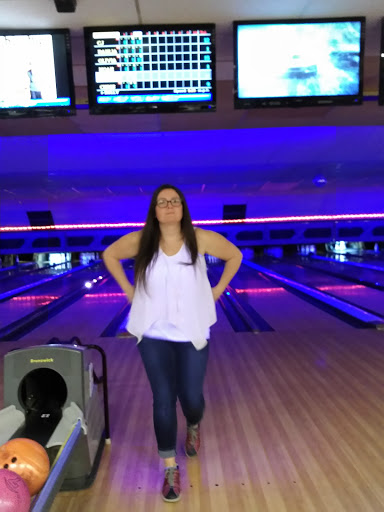 Bowling Alley «Colerain Bowl - Sports Bar - Craft Beer - Lottery - Birthday Parties - Meeting Rooms», reviews and photos, 9189 Colerain Ave, Cincinnati, OH 45251, USA