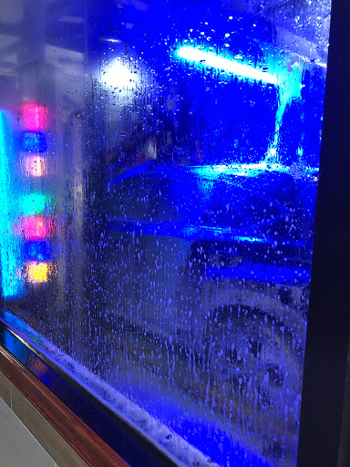 Car Wash «Hicksville Car Wash», reviews and photos, 37 E Barclay St, Hicksville, NY 11801, USA