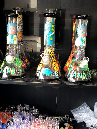 Tobacco Shop «Lava Smoke Shop», reviews and photos, 1019 Main St, Paterson, NJ 07503, USA