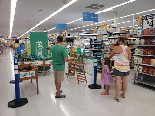 Department Store «Walmart Supercenter», reviews and photos, 150 Smith Rd, St Charles, IL 60174, USA