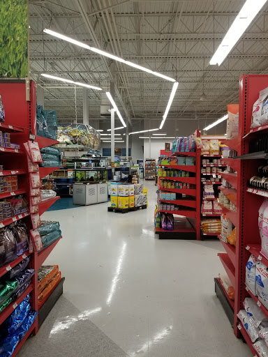 Pet Supply Store «Petco Animal Supplies», reviews and photos, 4751 W 29th St, Greeley, CO 80634, USA