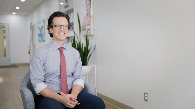 Aesthetics in the Square by Dr. Seal