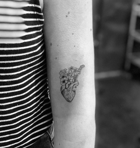 Tattoo Shop «Fleur Noire Tattoo Parlour», reviews and photos, 439 Metropolitan Ave, Brooklyn, NY 11211, USA