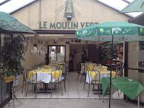 Atmosphère du Restaurant Le Moulin Vert à Limeil-Brévannes - n°9