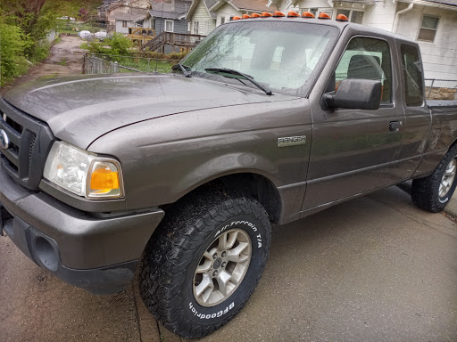 Tire Shop «Discount Tire Store - Liberty, MO», reviews and photos, 100 Stewart Ct, Liberty, MO 64068, USA