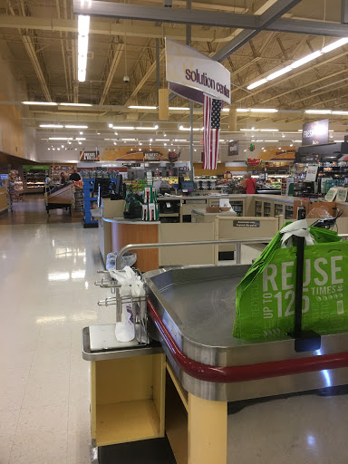 Grocery Store «Super Stop & Shop», reviews and photos, 600 Kinderkamack Rd, Emerson, NJ 07630, USA