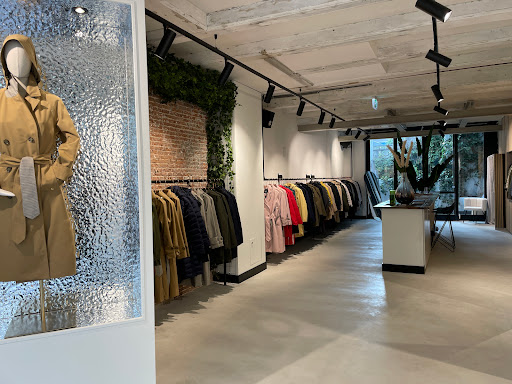 Rain Couture Flagship Store