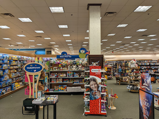 Book Store «Barnes & Noble», reviews and photos, 12193 Fair Lakes Promenade Dr, Fairfax, VA 22033, USA
