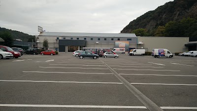 home-goods-store