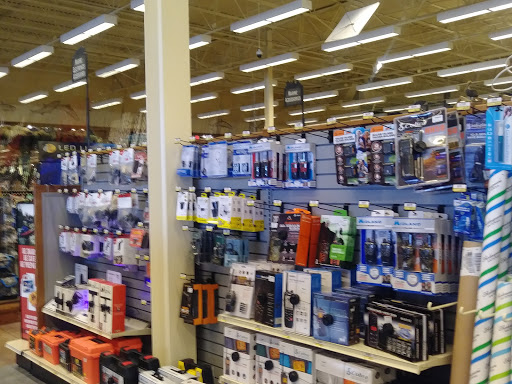 Sporting Goods Store «Bass Pro Shops», reviews and photos, 10501 Palm River Rd, Tampa, FL 33619, USA