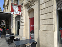 Atmosphère du Restauration rapide KFC Bordeaux Sainte Catherine - n°3