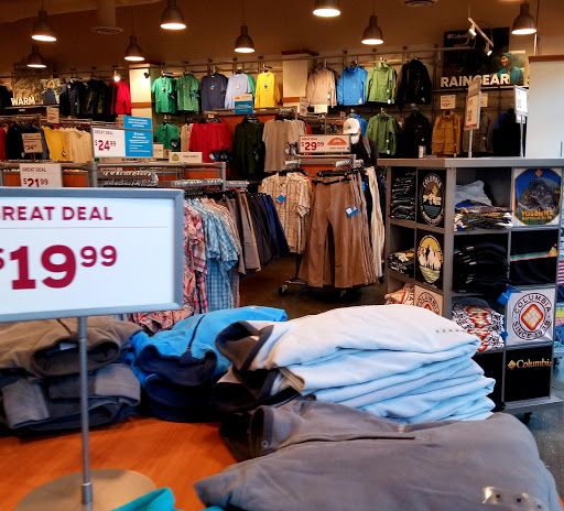 Sportswear Store «Columbia Sportswear Outlet Store», reviews and photos, 100 Citadel Dr #636, Commerce, CA 90040, USA