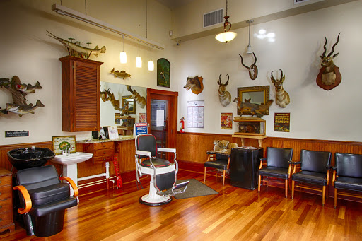 Barber Shop «Lake Eustis Barber Shop», reviews and photos, 108 N Bay St, Eustis, FL 32726, USA