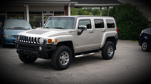Used Car Dealer «Black Tie Automotive LLC», reviews and photos, 200 W Main St, Hendersonville, TN 37075, USA