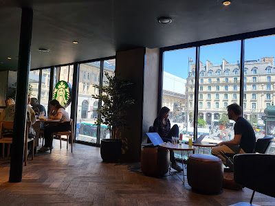 Starbucks à Paris