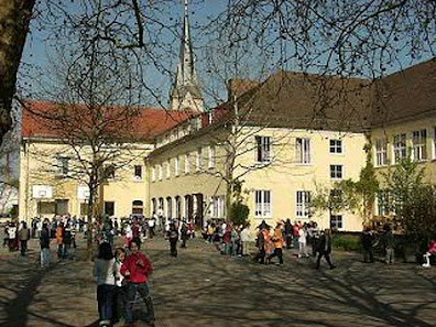 Grund- und Mittelschule Gaustadt Anna-Linder-Platz 9, 96049 Bamberg, Deutschland