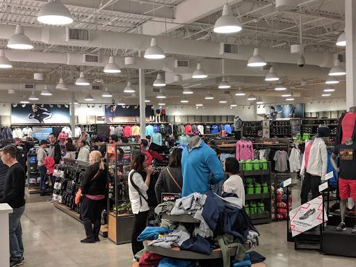 Clothing Store «Under Armour Factory House», reviews and photos, 3939 S Interstate Hwy 35 #650, San Marcos, TX 78666, USA