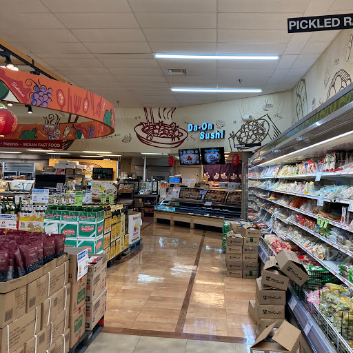 Asian Grocery Store «Lotte Plaza Market - Ashburn», reviews and photos, 43930 Farmwell Hunt Plaza #100, Ashburn, VA 20147, USA