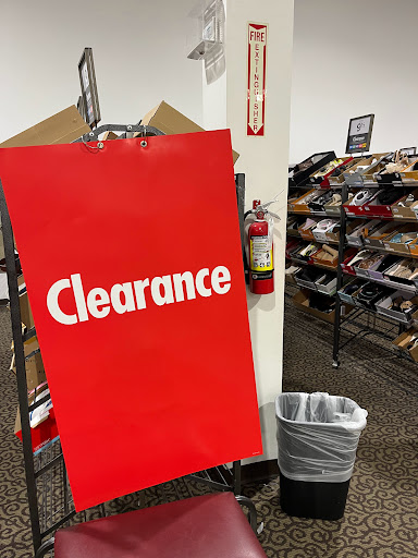 Shoe Store «DSW Designer Shoe Warehouse», reviews and photos, 375 E Altamonte Dr, Altamonte Springs, FL 32701, USA